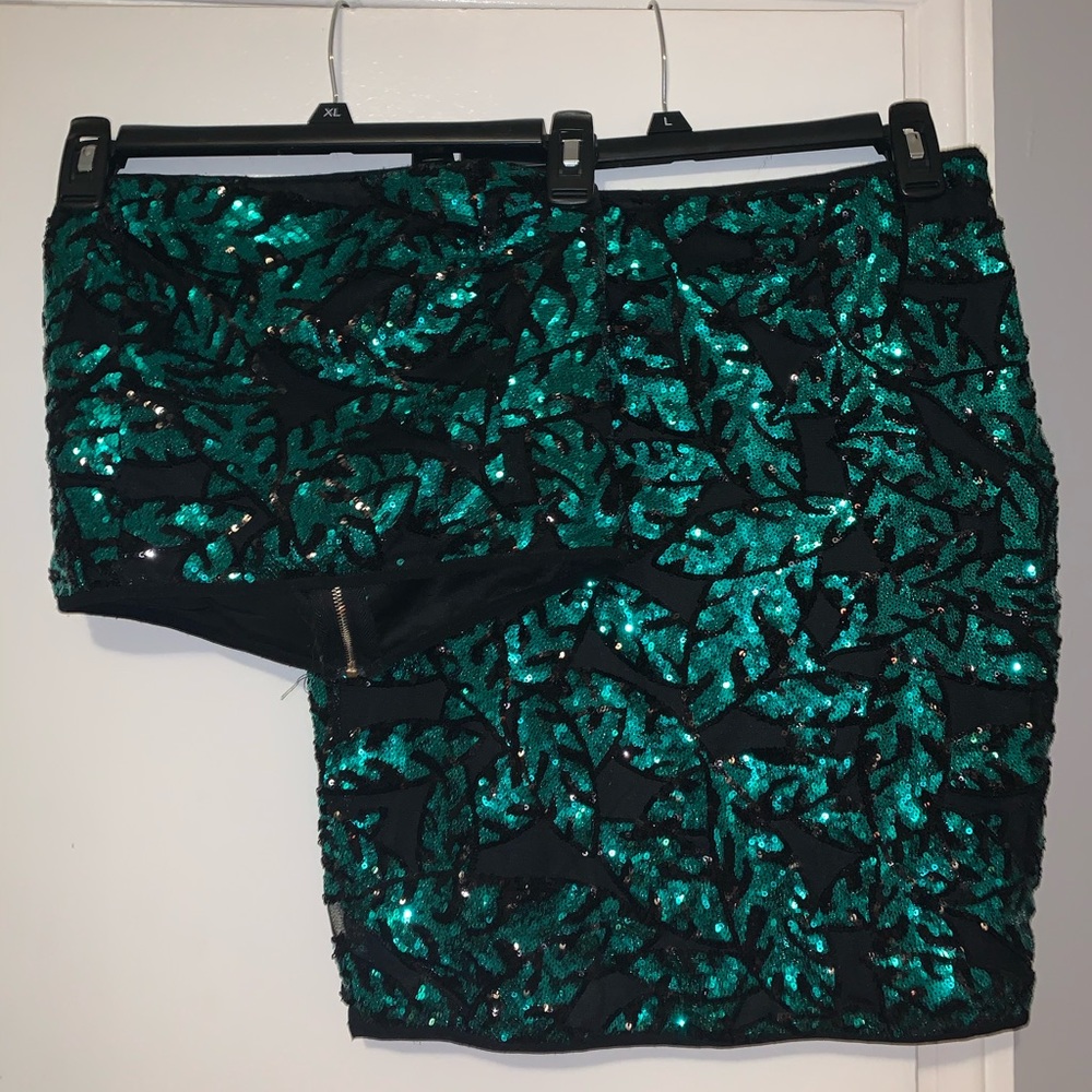 Fashion Nova 2 piece skirt set